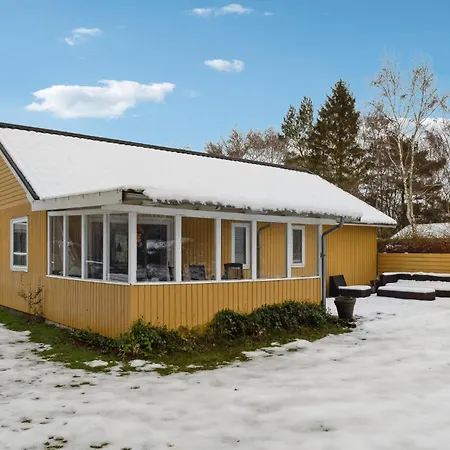 Gorgeous In With Kitchen Holiday home Stege