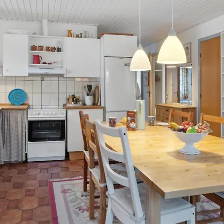 Gorgeous In With Kitchen Stege