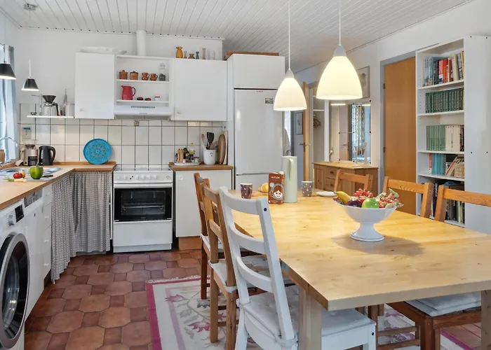 Gorgeous In With Kitchen Stege